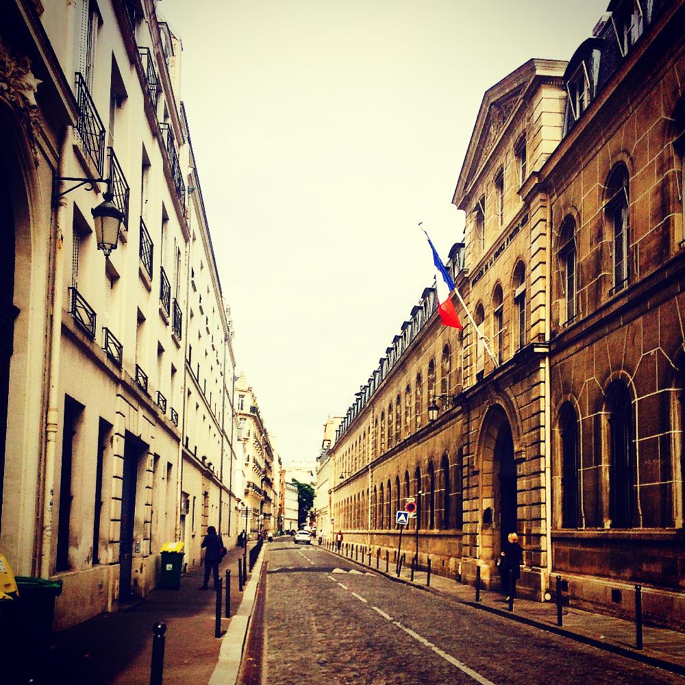 Paris Neighborhood Picture